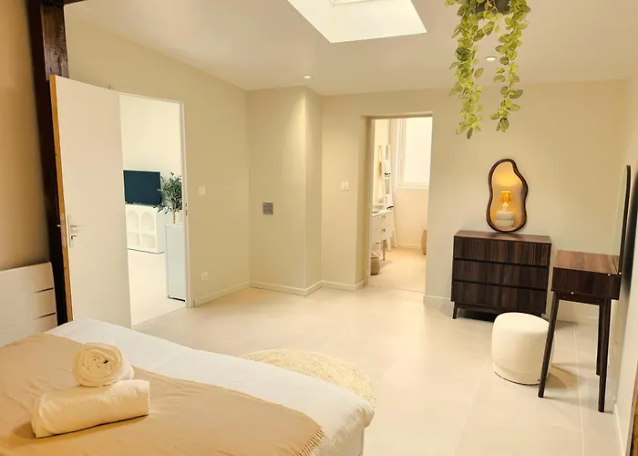 Le Santorin - Proche Centre - Wifi アパート